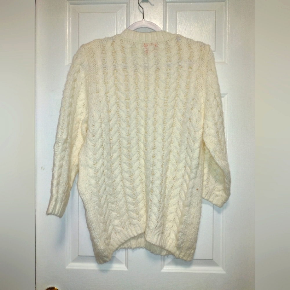 Women's Sweater - Picture 2 of 4